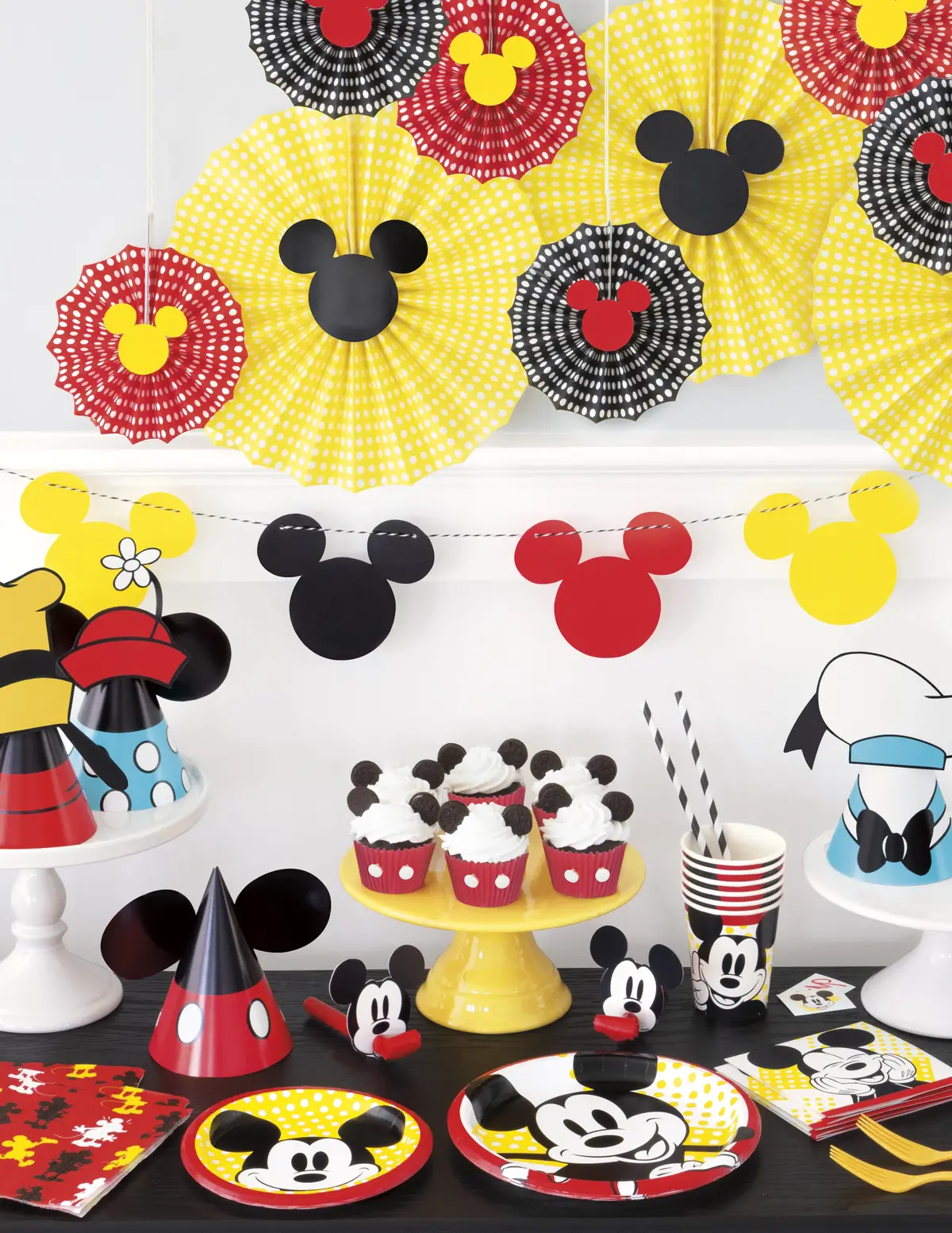 Mickey Mouse Party Supplies & Decorations
